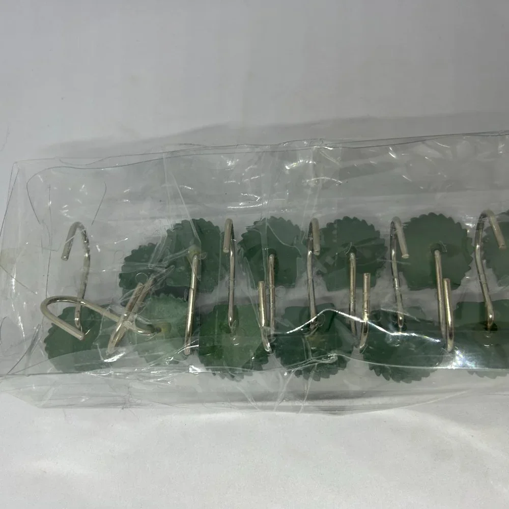 Green‎ Wreath Shower Curtain Hooks 12PC Set NWOT